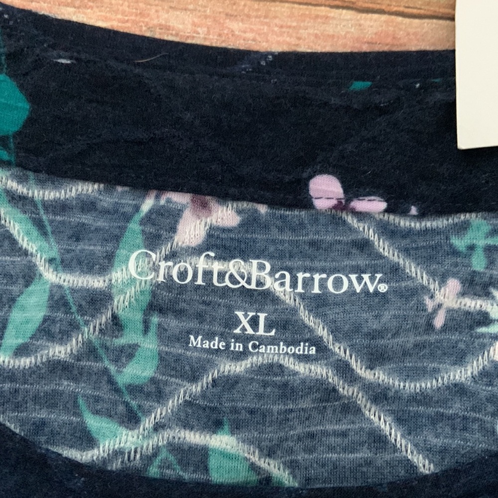 NWT Croft & Barrow Floral Tee - Picture 5 of 6